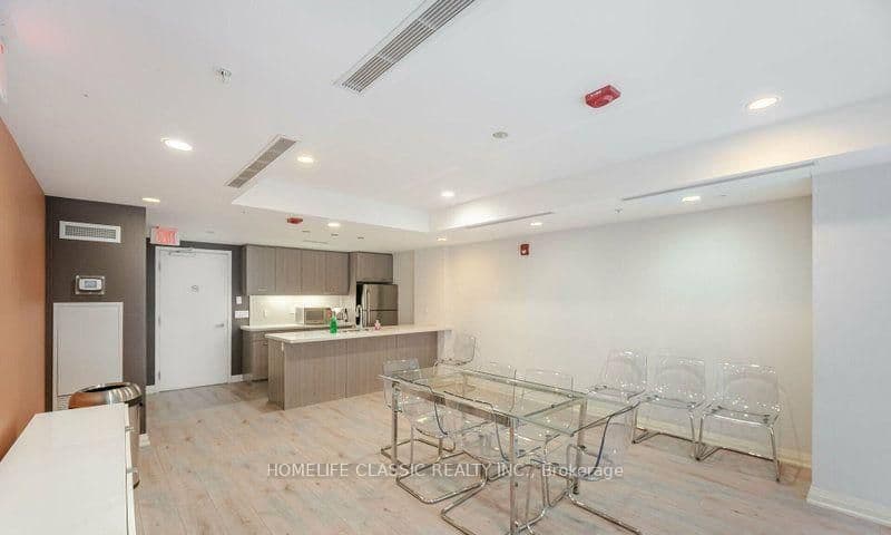 15 James Finlay Way, Unit 611 thumbnail 26