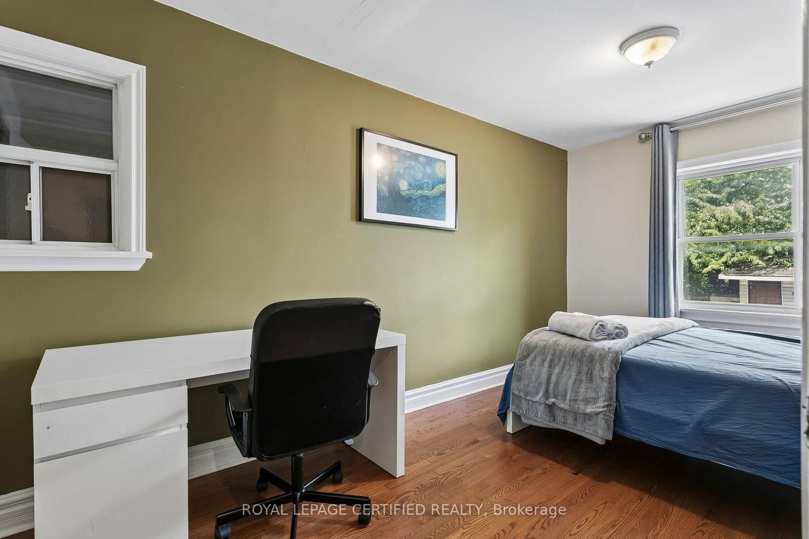 33 Donald Avenue thumbnail 16