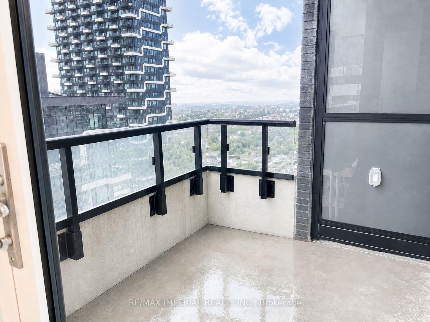 2481 Taunton Road, Unit 1303 thumbnail 15