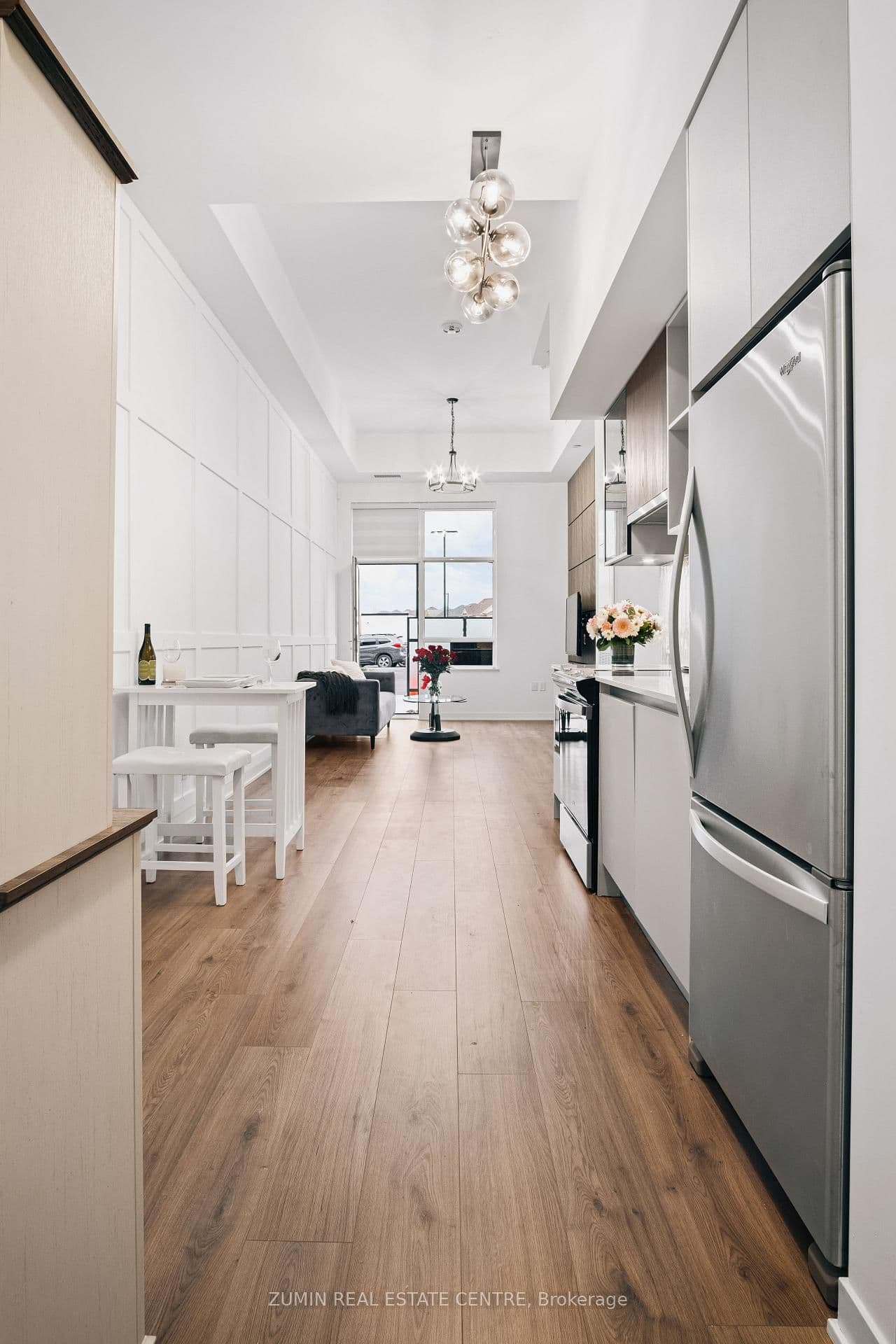 395 Dundas Street W, Unit 110 thumbnail 15