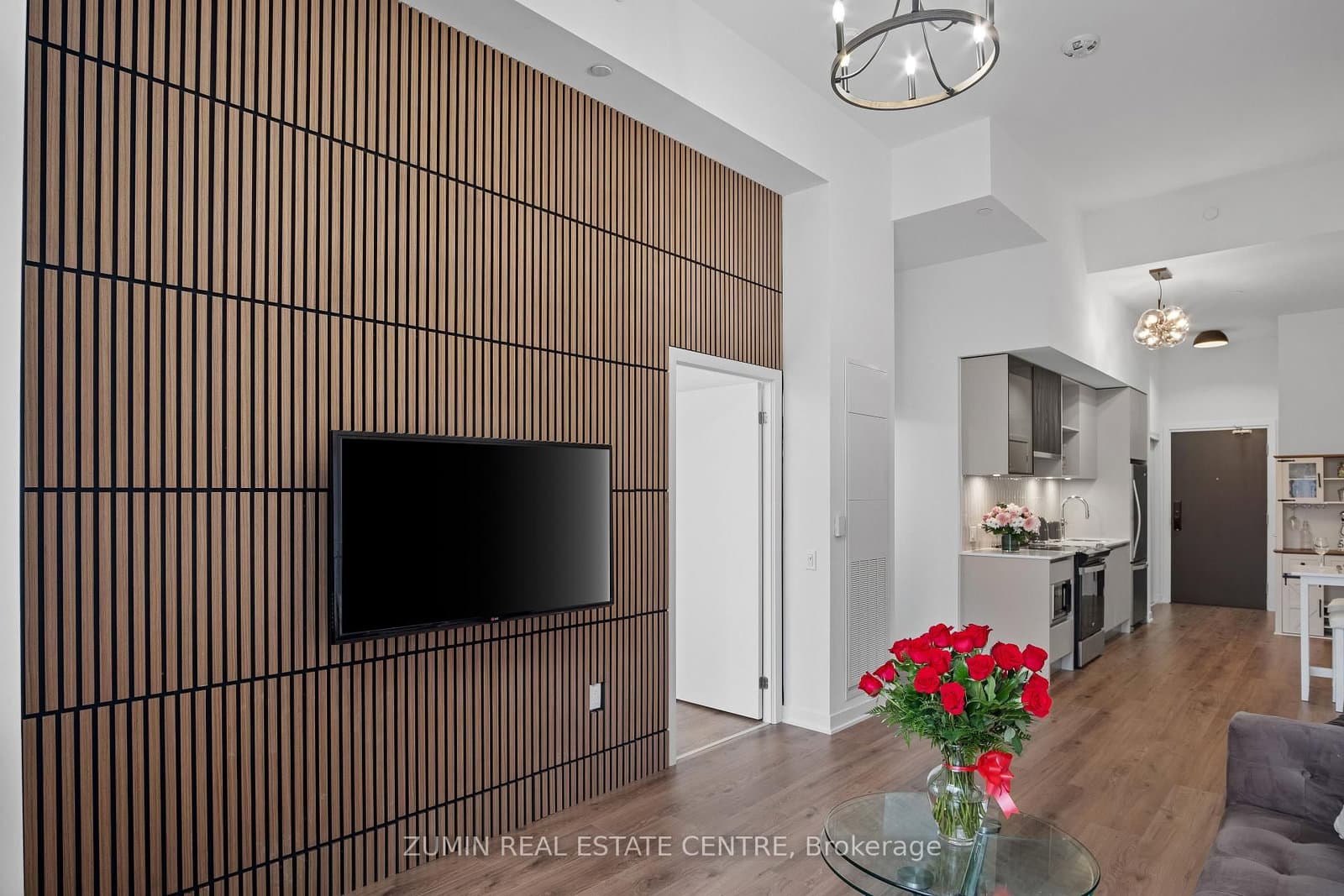 395 Dundas Street W, Unit 110 thumbnail 23