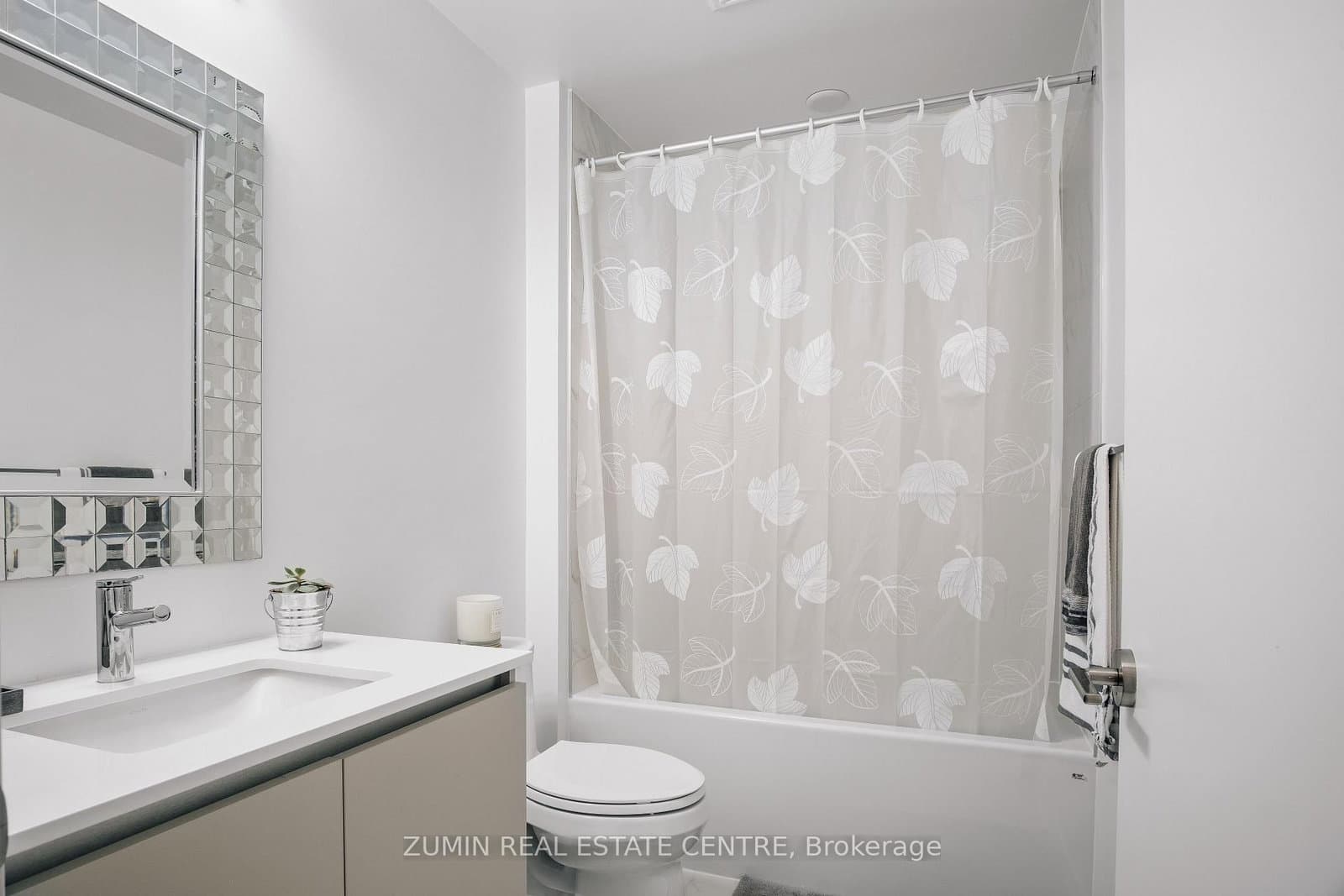395 Dundas Street W, Unit 110 thumbnail 24