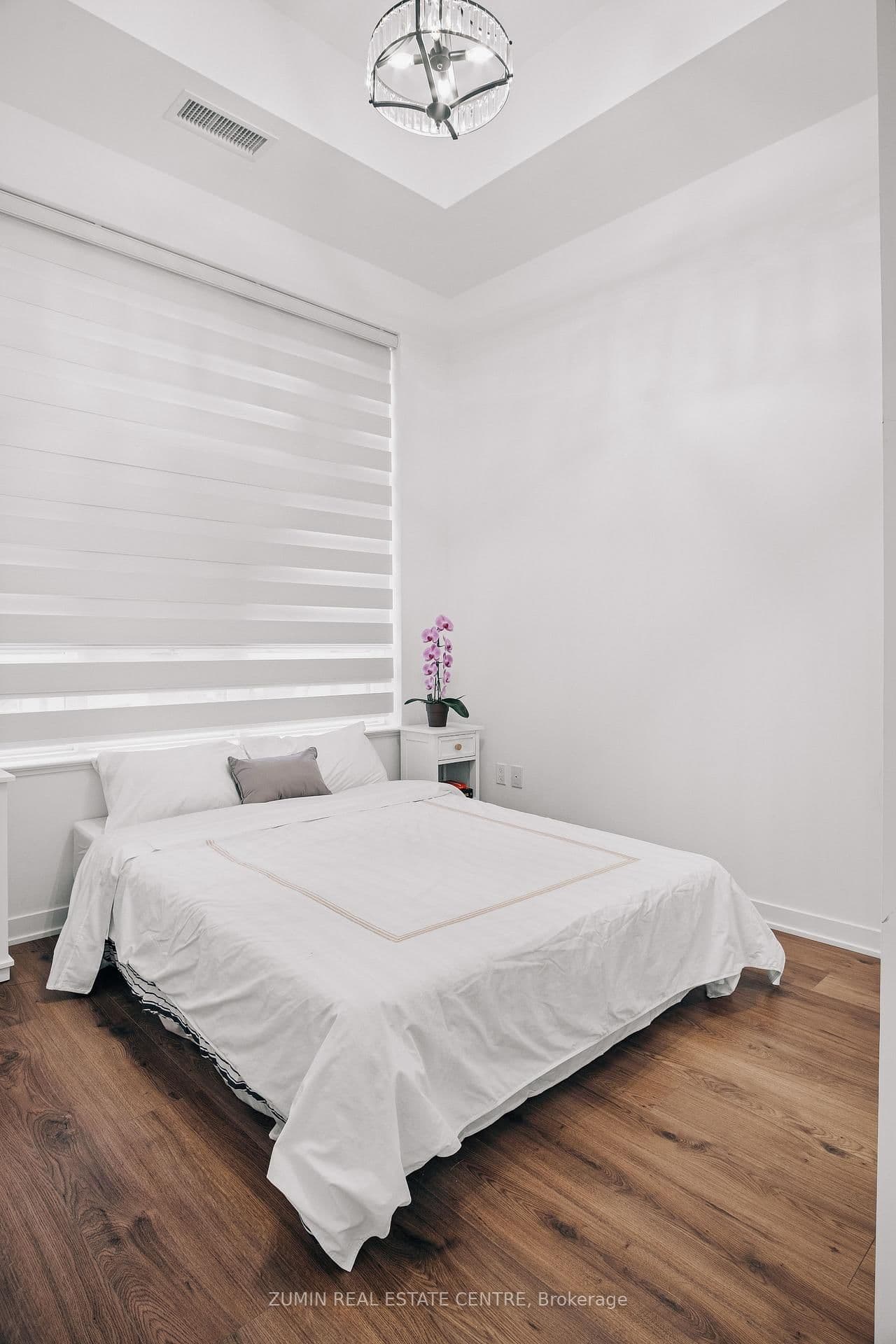 395 Dundas Street W, Unit 110 thumbnail 26