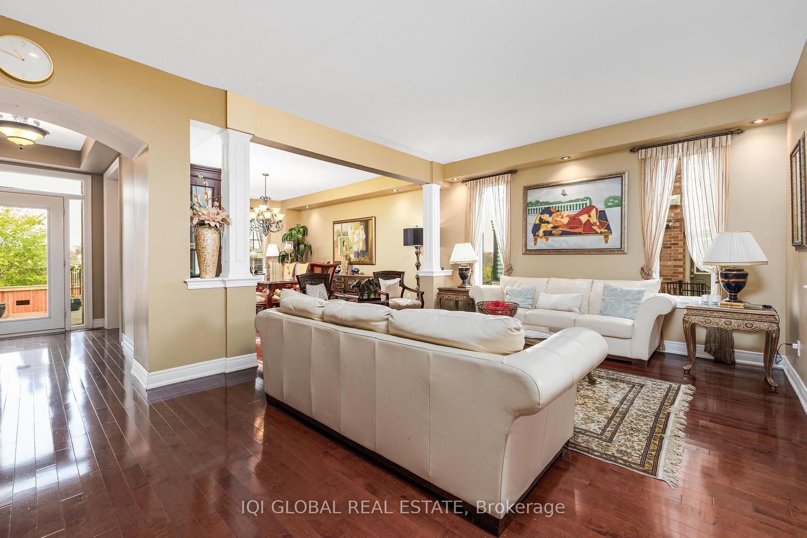 2395 Lyndhurst Drive thumbnail 16