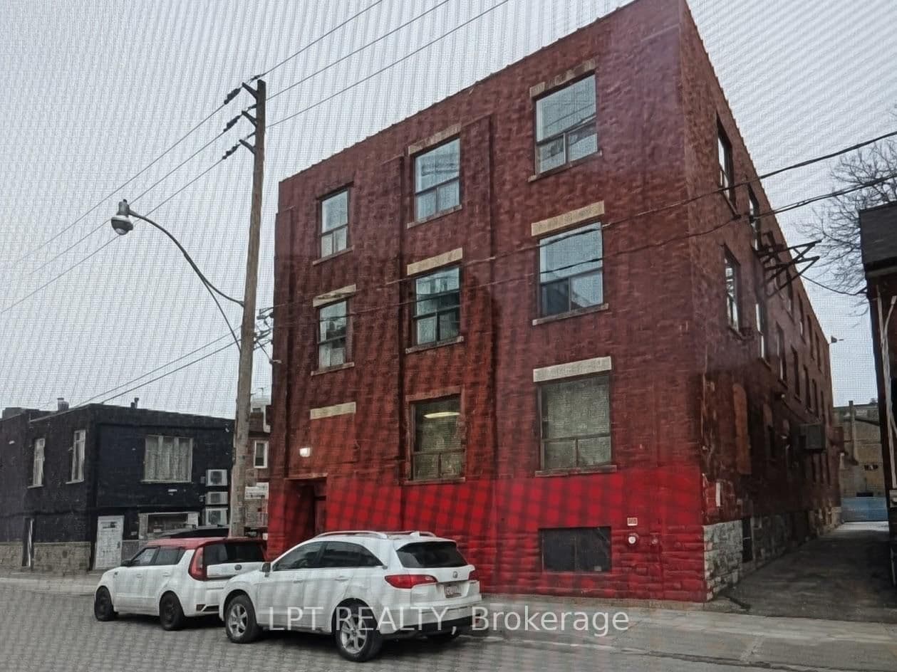 17 Paton Road - Image 1