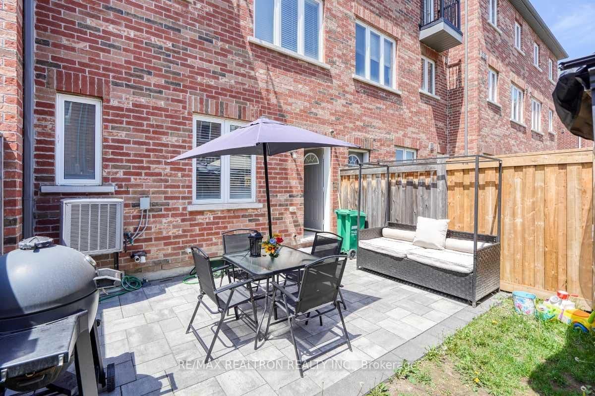 15 Sprucewood Road thumbnail 28