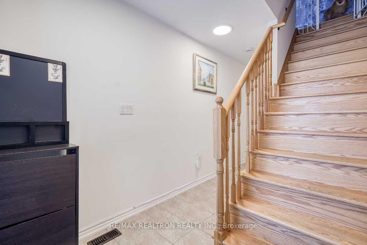 15 Sprucewood Road thumbnail 5