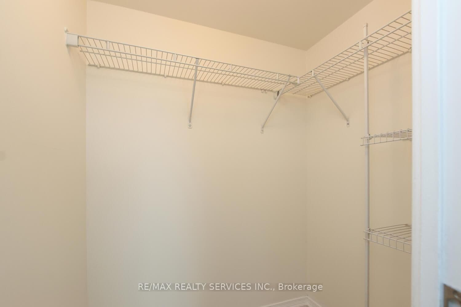 215 Queen Street E, Unit 1103 thumbnail 31
