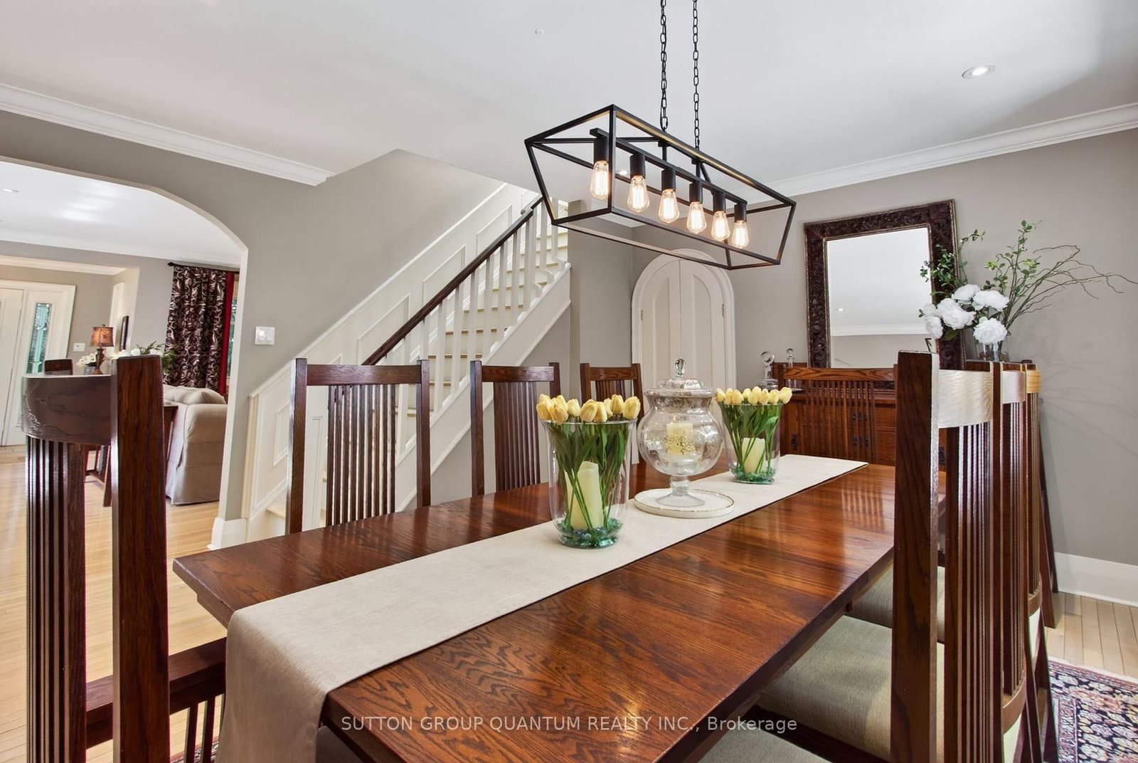 1391 Queen Victoria Avenue thumbnail 11