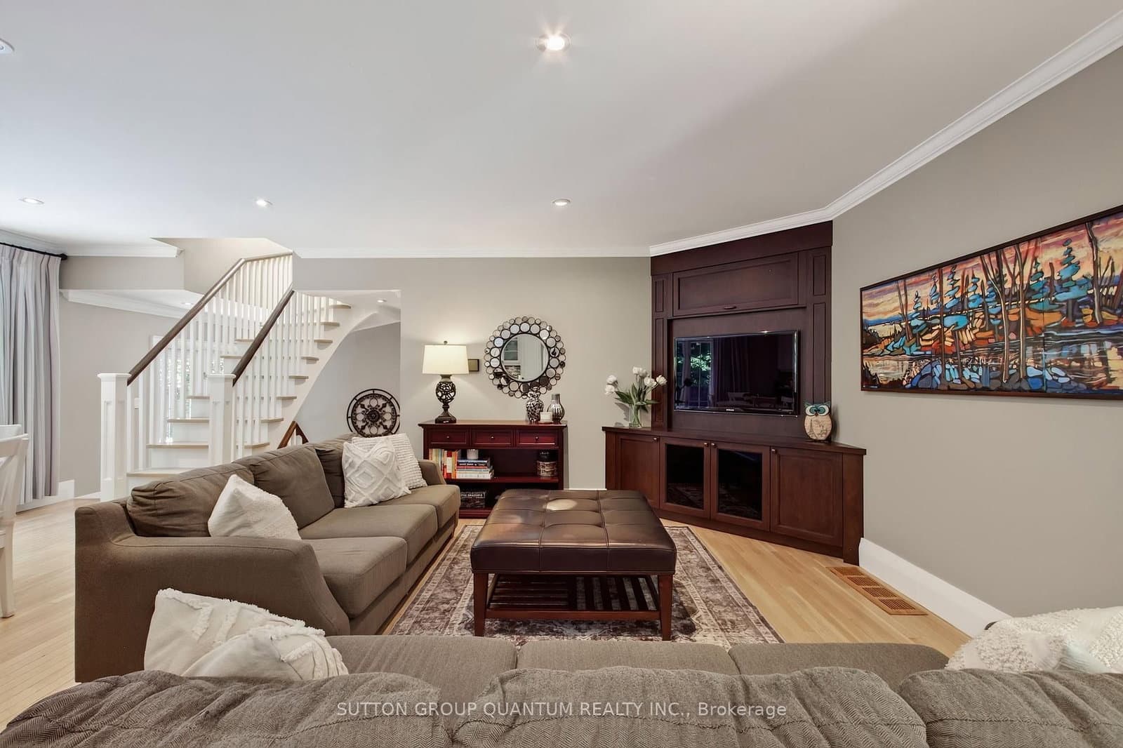 1391 Queen Victoria Avenue thumbnail 20