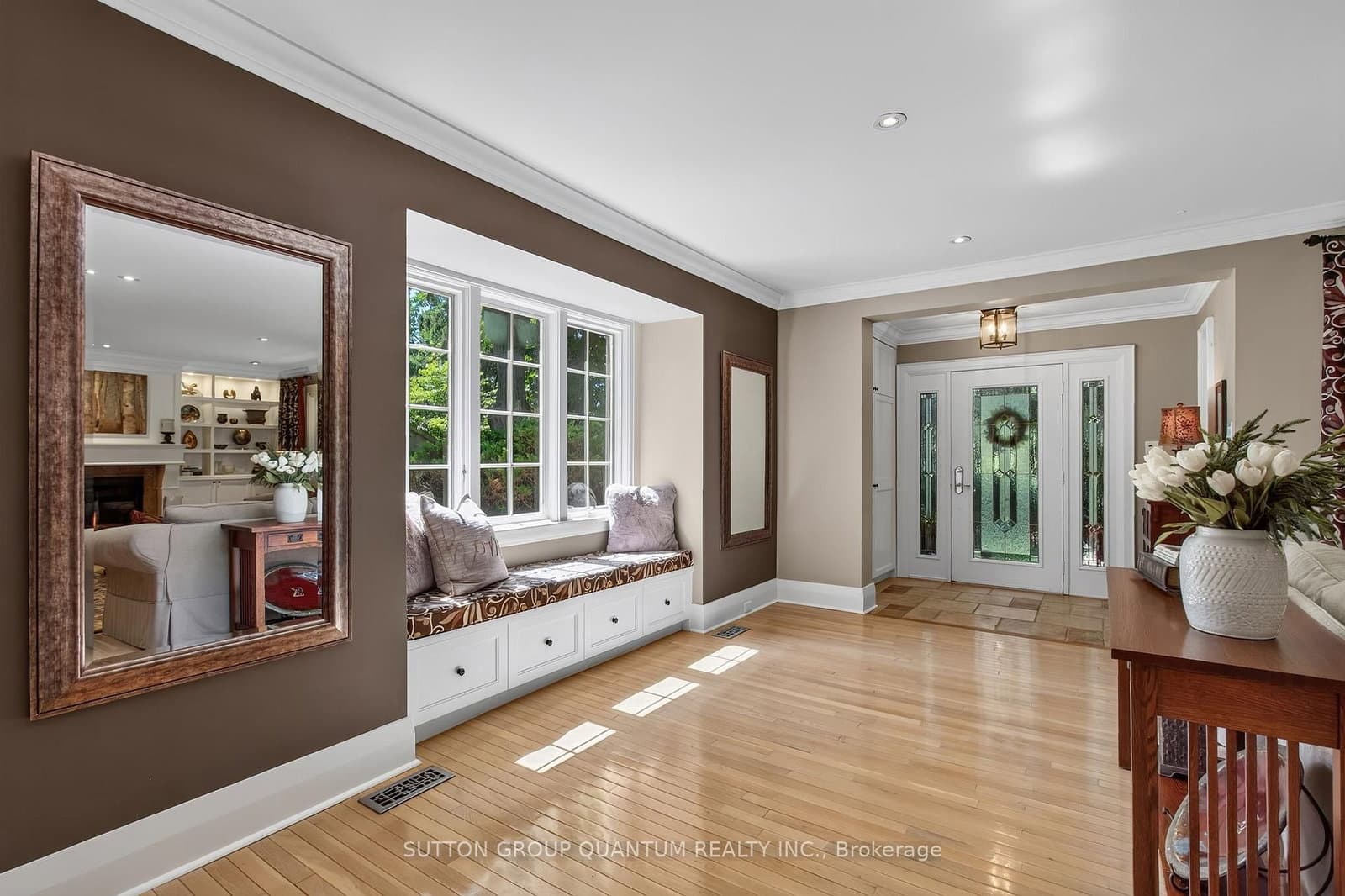 1391 Queen Victoria Avenue thumbnail 6