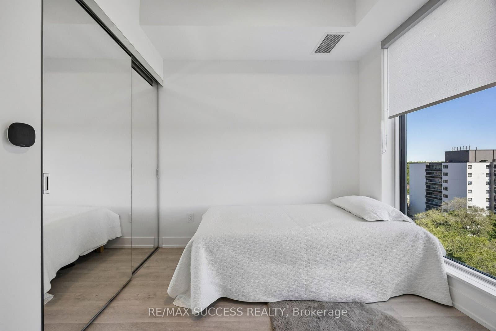 25 Cordova Avenue, Unit 904 thumbnail 25