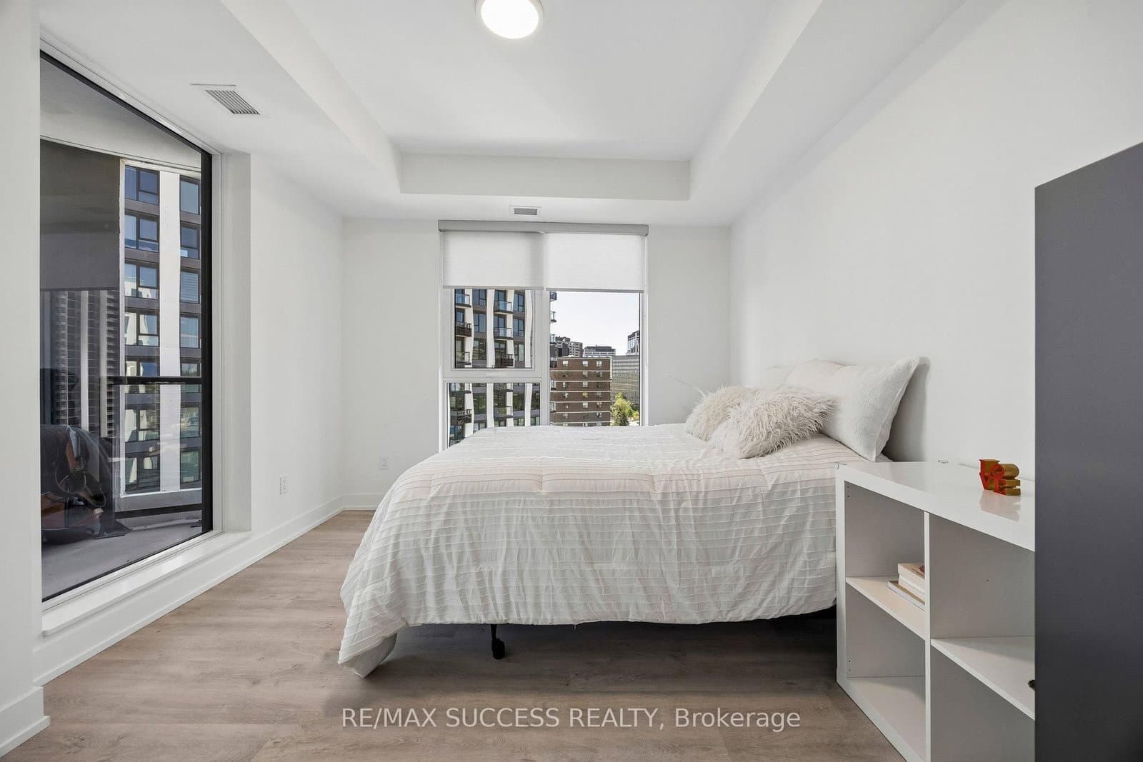 25 Cordova Avenue, Unit 904 thumbnail 28