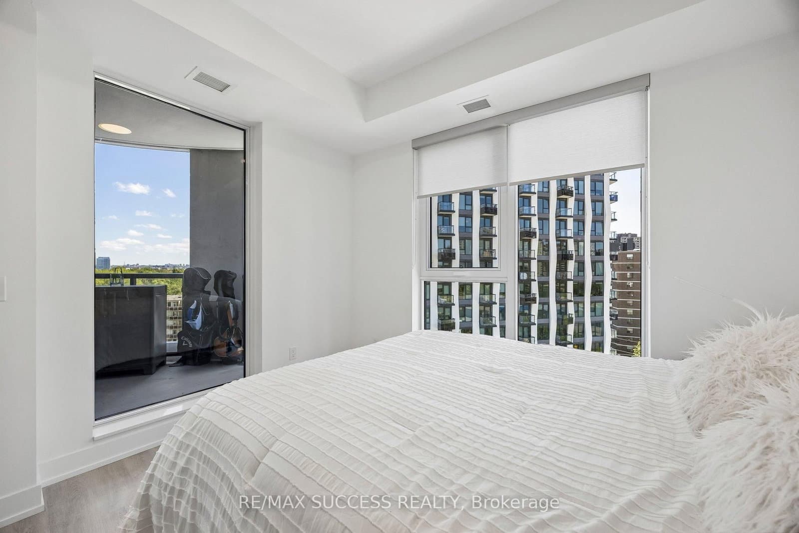 25 Cordova Avenue, Unit 904 thumbnail 29