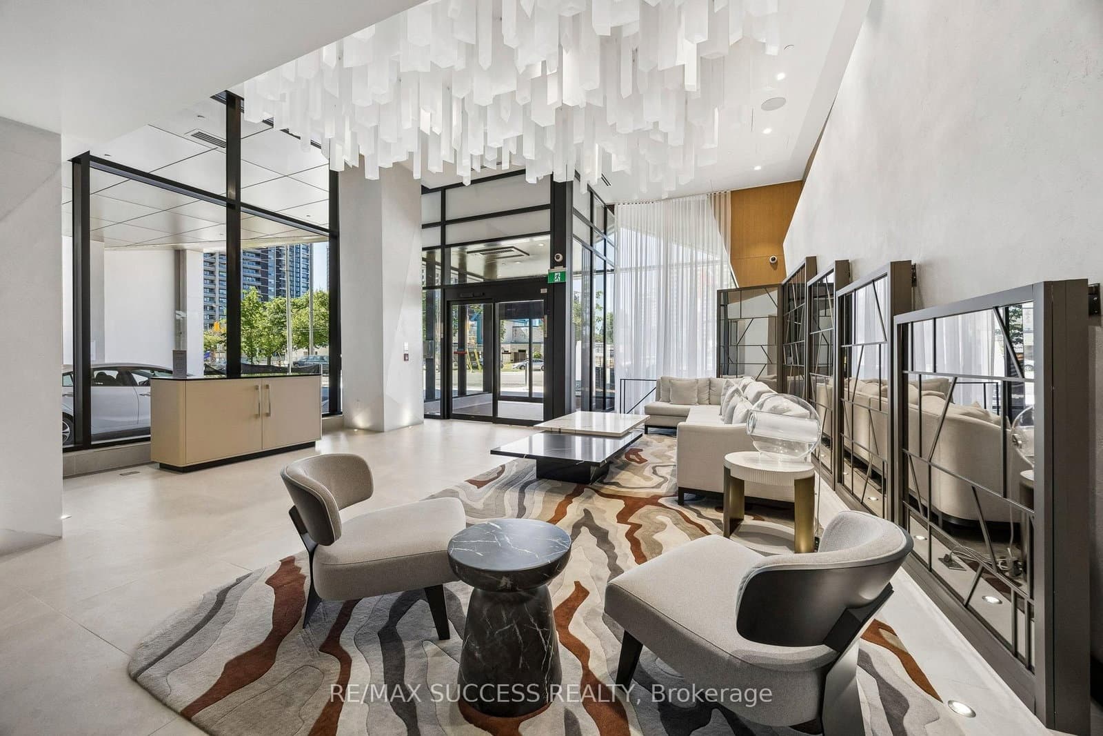 25 Cordova Avenue, Unit 904 thumbnail 4