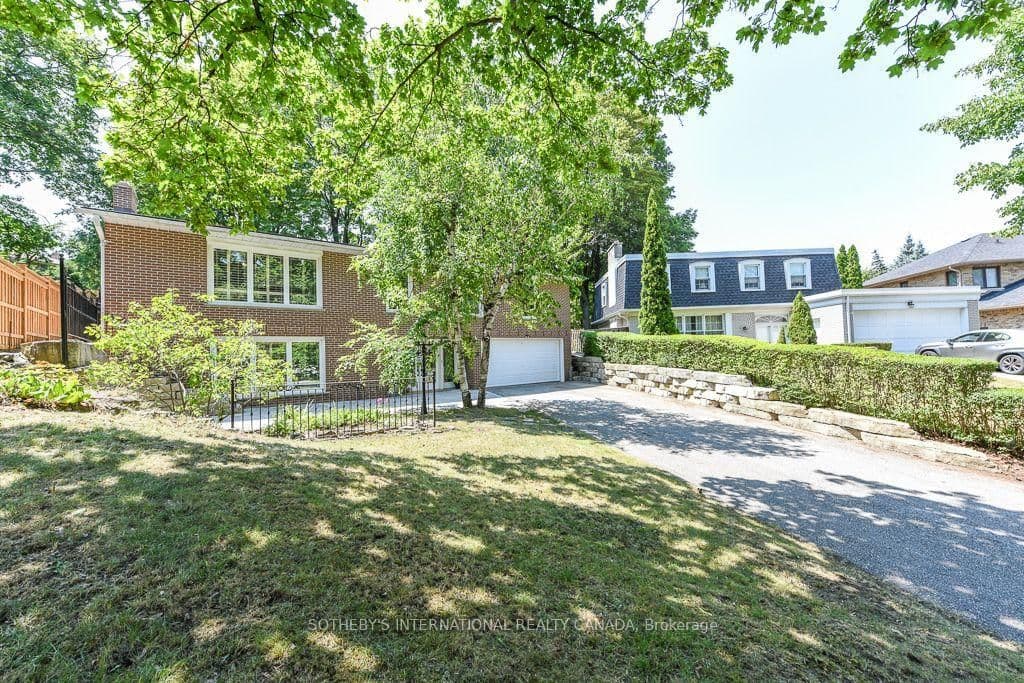 31 Queensborough Crescent thumbnail 2