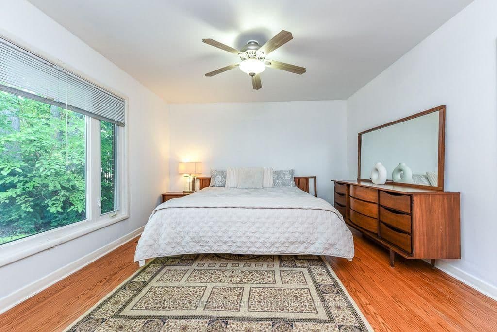 31 Queensborough Crescent thumbnail 27