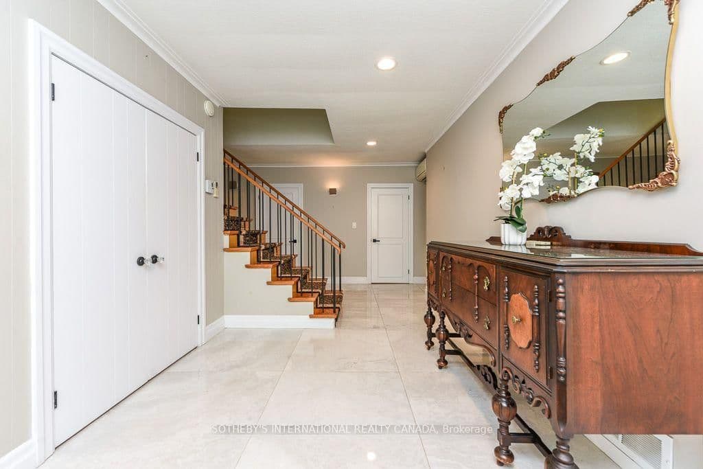 31 Queensborough Crescent thumbnail 7