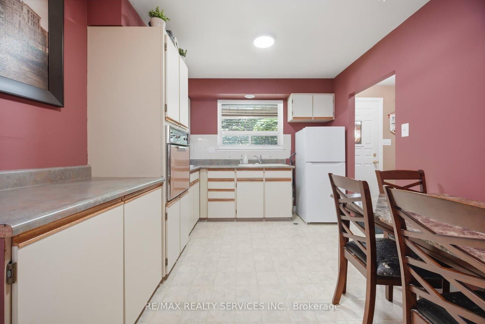 15 Ferndale Crescent thumbnail 14