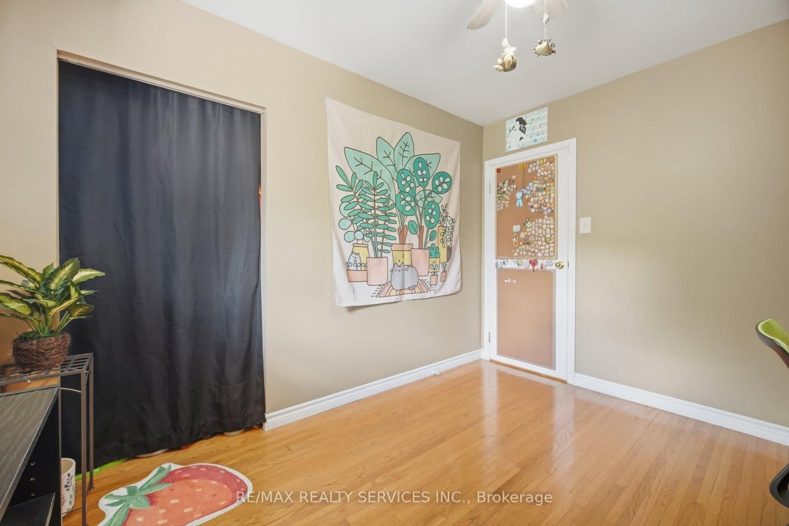 15 Ferndale Crescent thumbnail 24