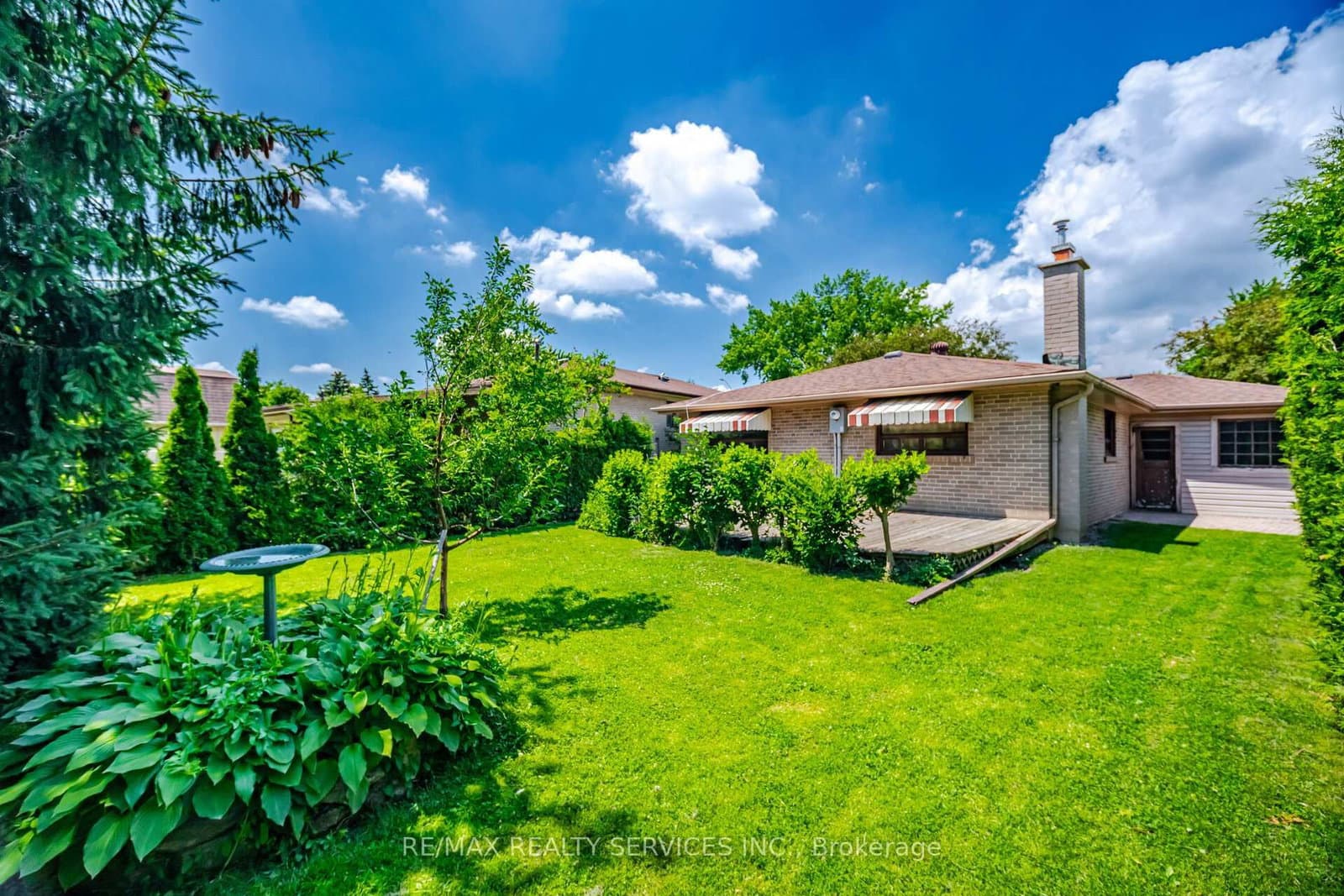 15 Ferndale Crescent thumbnail 38
