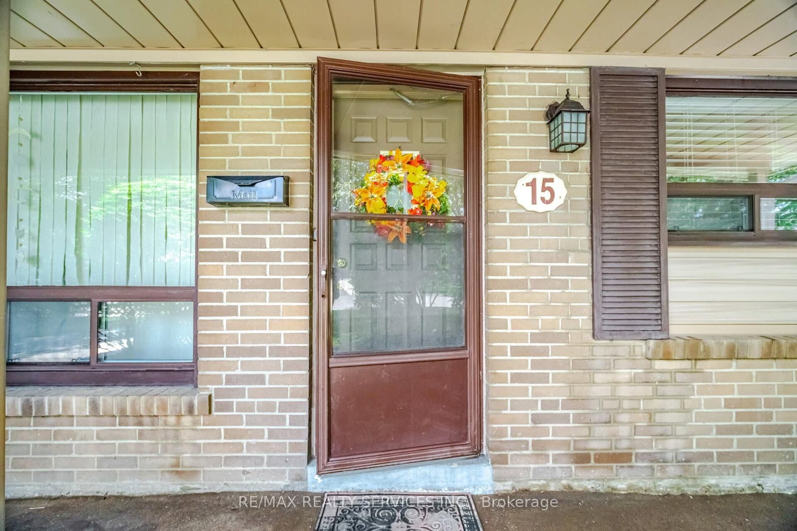 15 Ferndale Crescent thumbnail 5