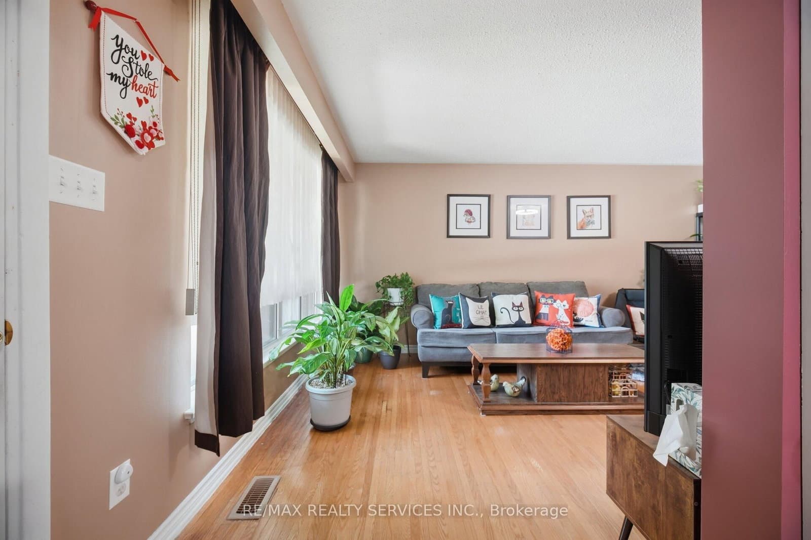 15 Ferndale Crescent thumbnail 7