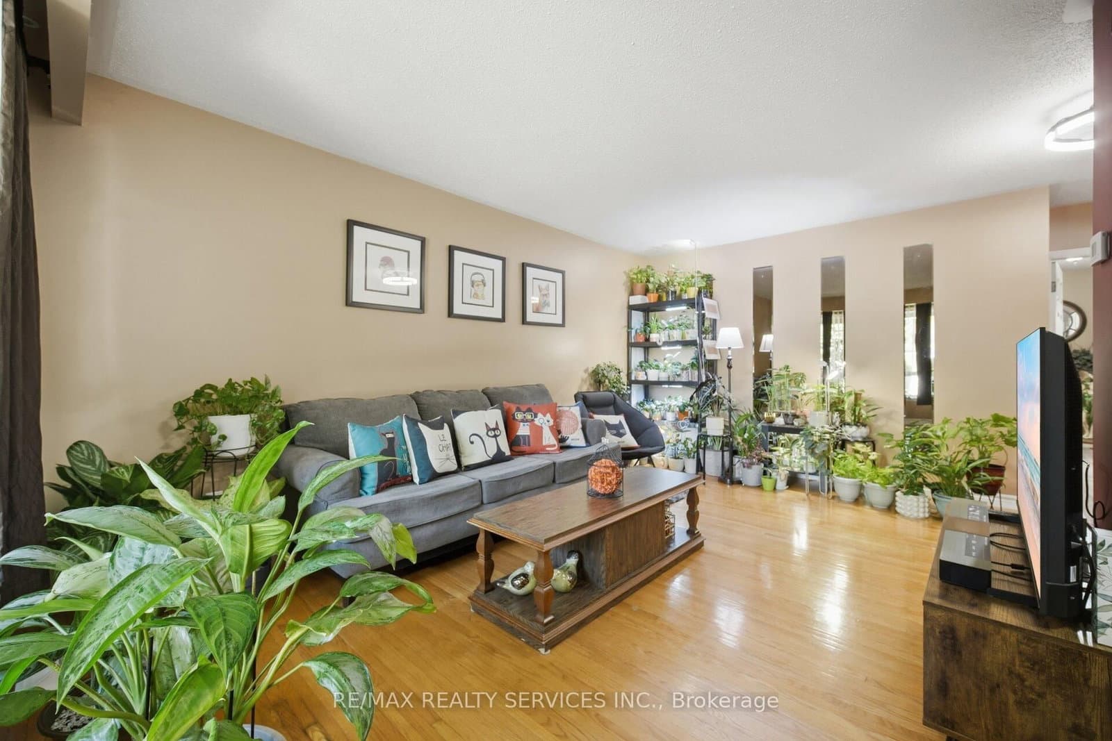 15 Ferndale Crescent thumbnail 9