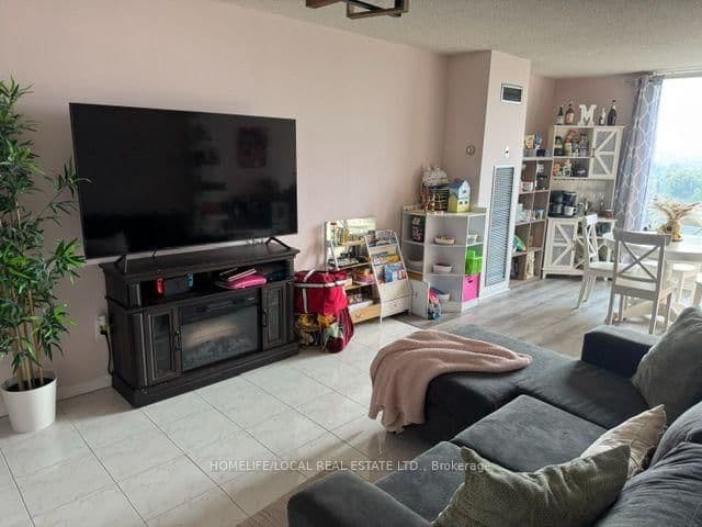 3 Hickory Tree Road, Unit #1402 thumbnail 15