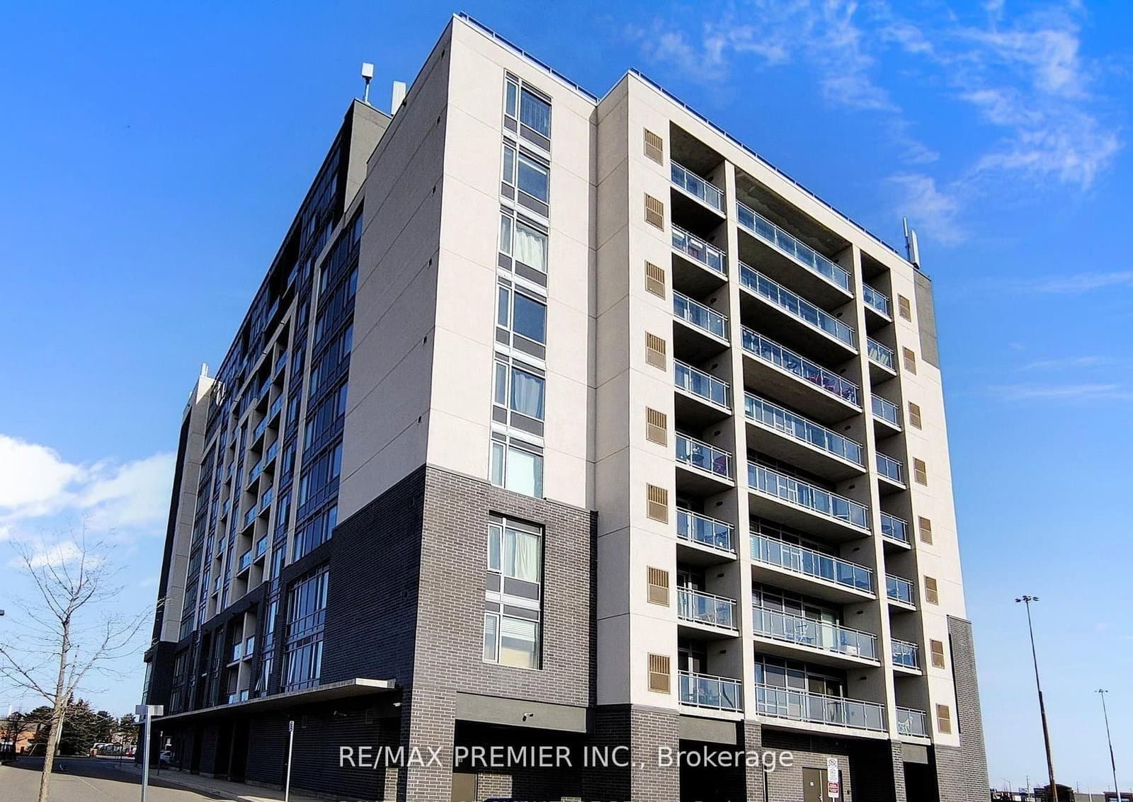 #905 - 716 Main Street E