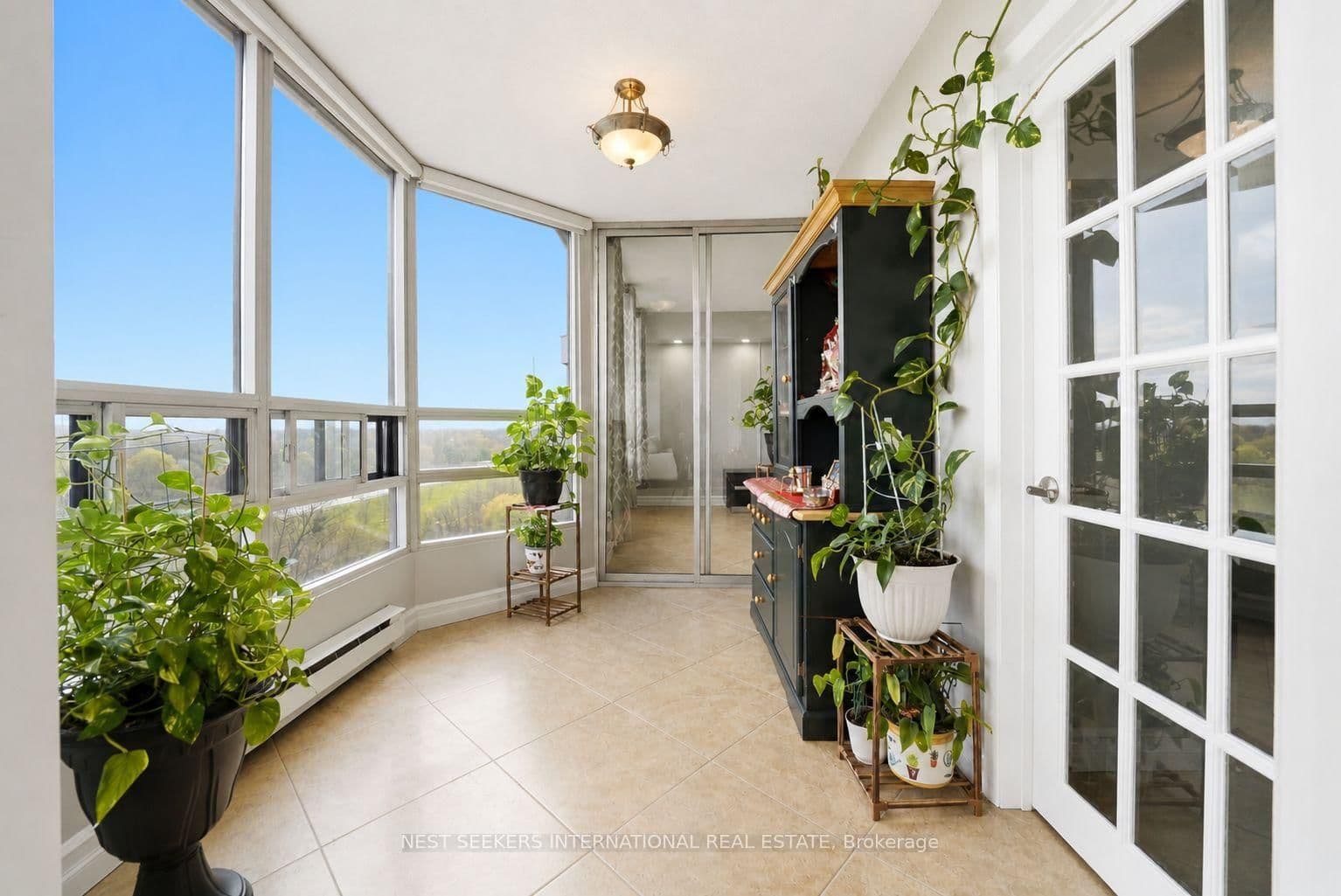310 Mill Street, Unit 811 thumbnail 9