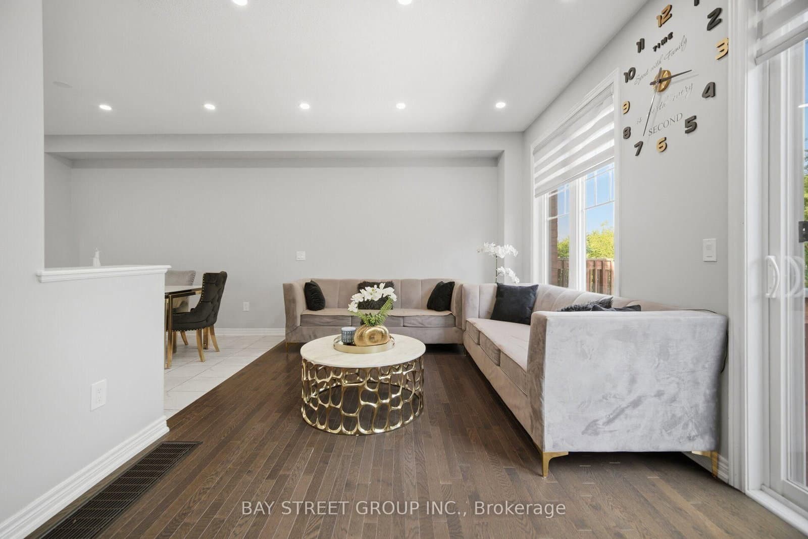 20 Davenfield Circle thumbnail 10