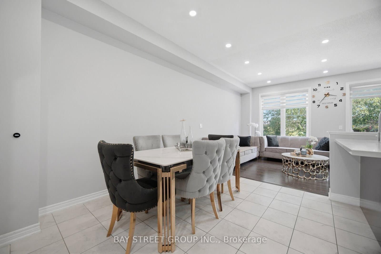 20 Davenfield Circle thumbnail 12