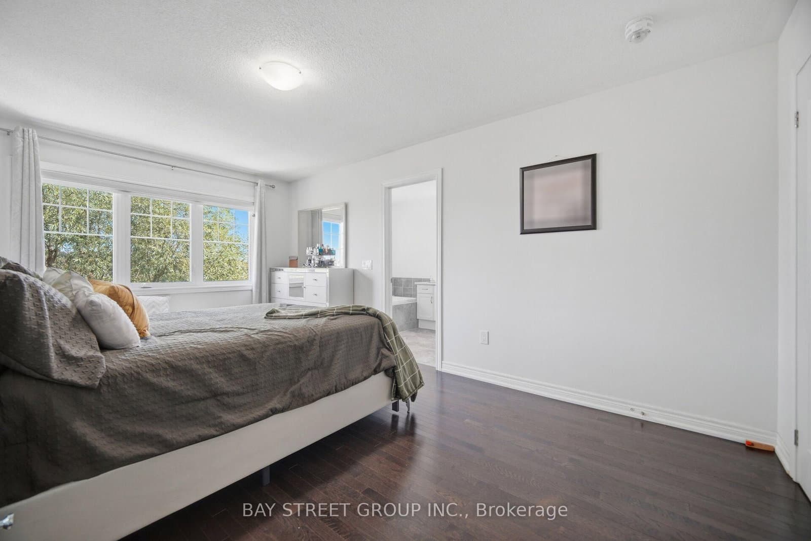 20 Davenfield Circle thumbnail 16