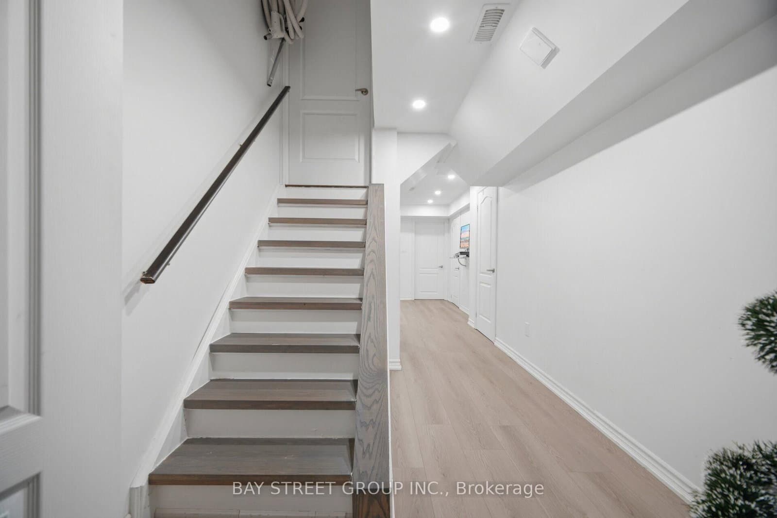 20 Davenfield Circle thumbnail 27