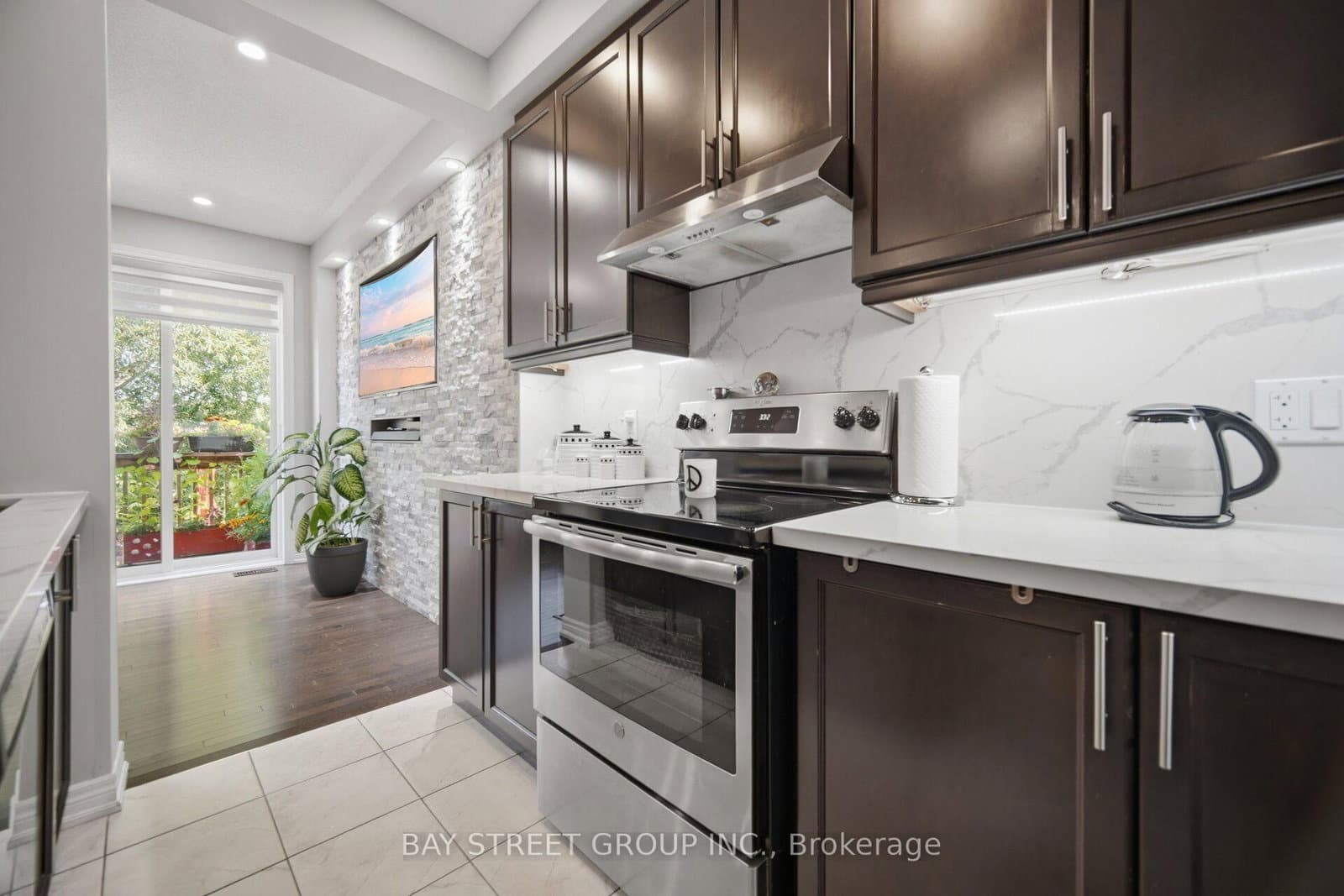 20 Davenfield Circle thumbnail 7
