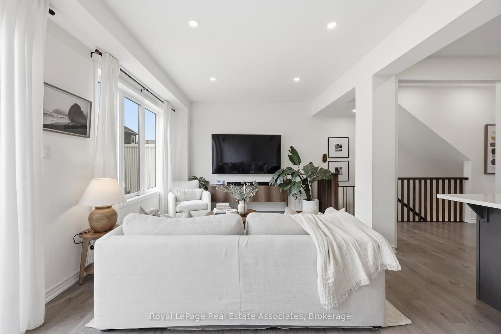 1222 Rose Way, Unit 27 thumbnail 11