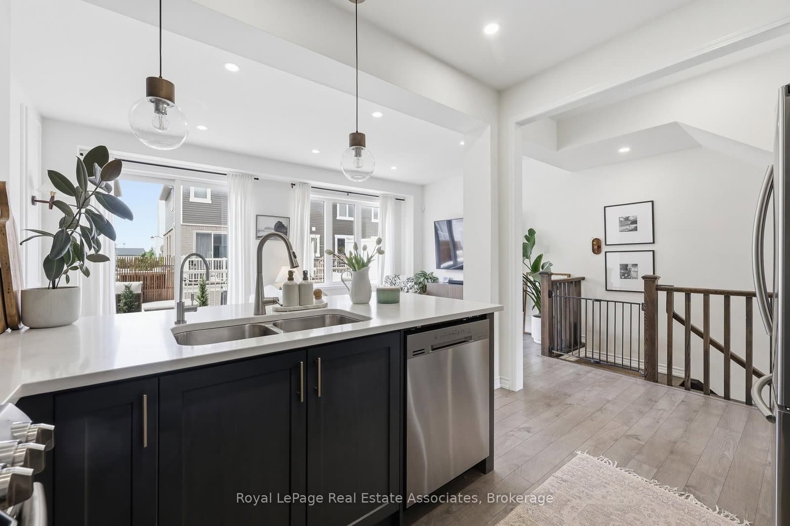 1222 Rose Way, Unit 27 thumbnail 18