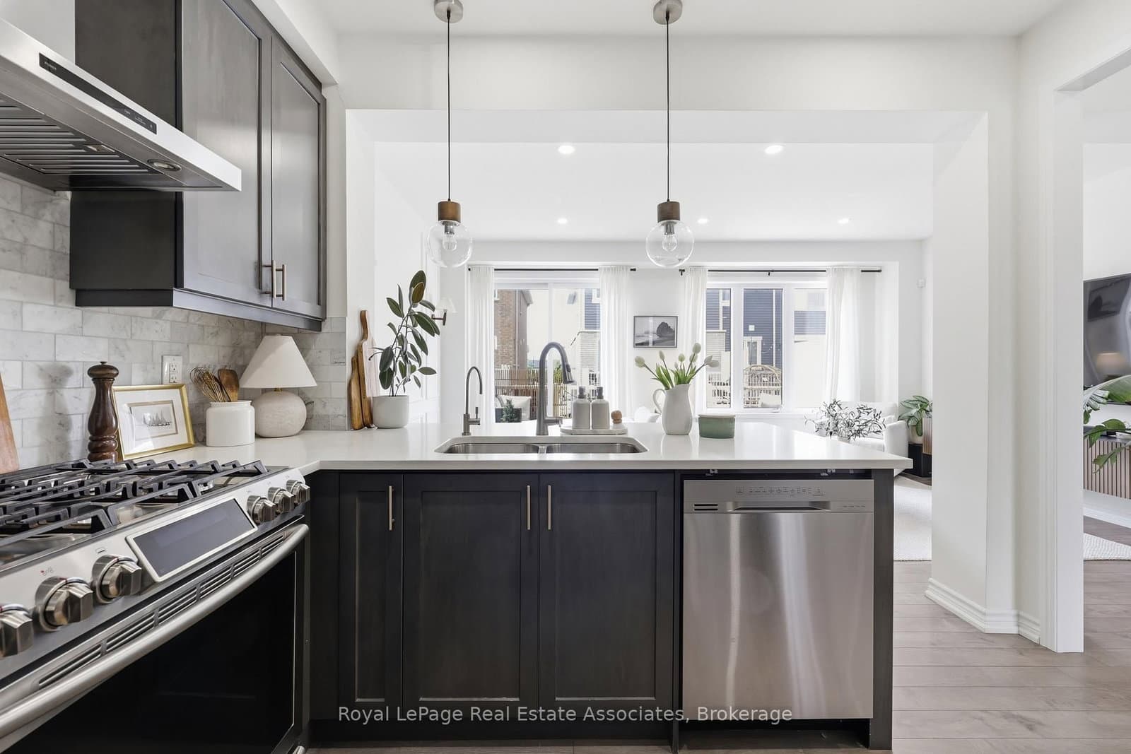 1222 Rose Way, Unit 27 thumbnail 19
