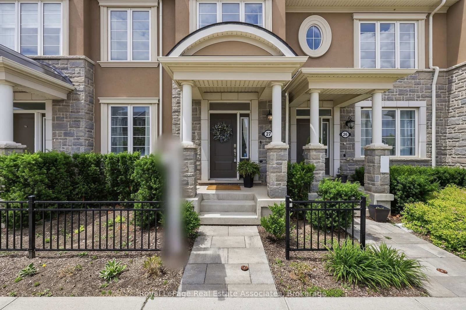 1222 Rose Way, Unit 27 thumbnail 2