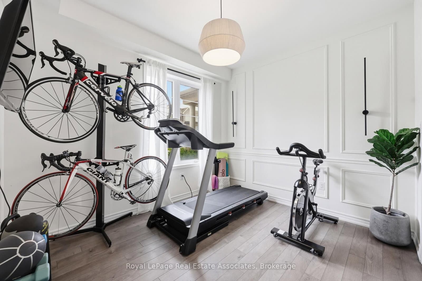 1222 Rose Way, Unit 27 thumbnail 8