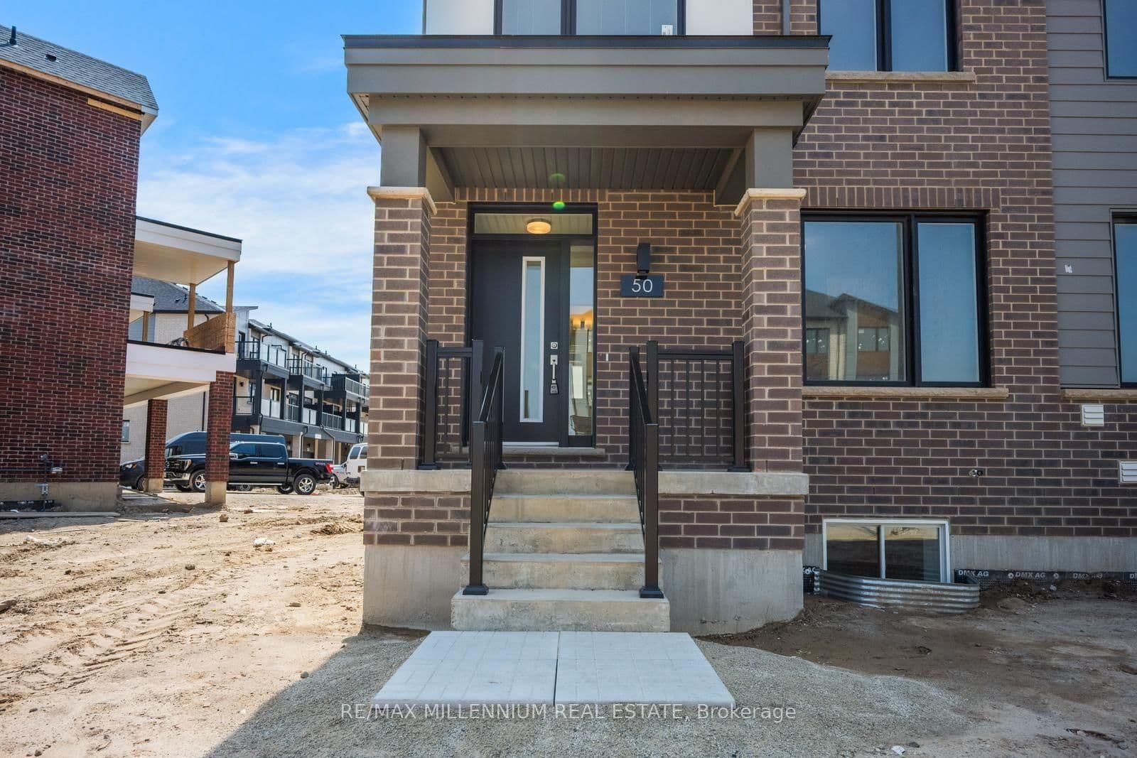 50 Thornbird Crescent, Unit MAIN thumbnail 5