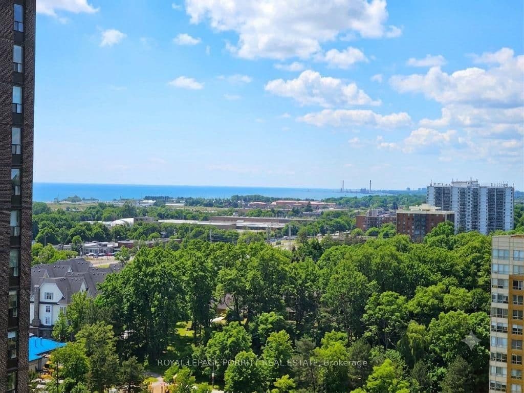 1535 Lakeshore Road E, Unit 1704 thumbnail 15