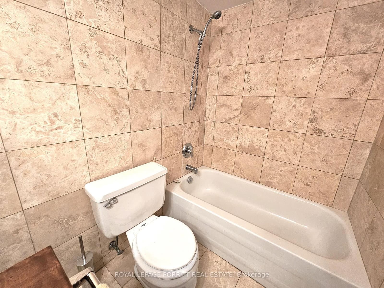 1535 Lakeshore Road E, Unit 1704 thumbnail 17