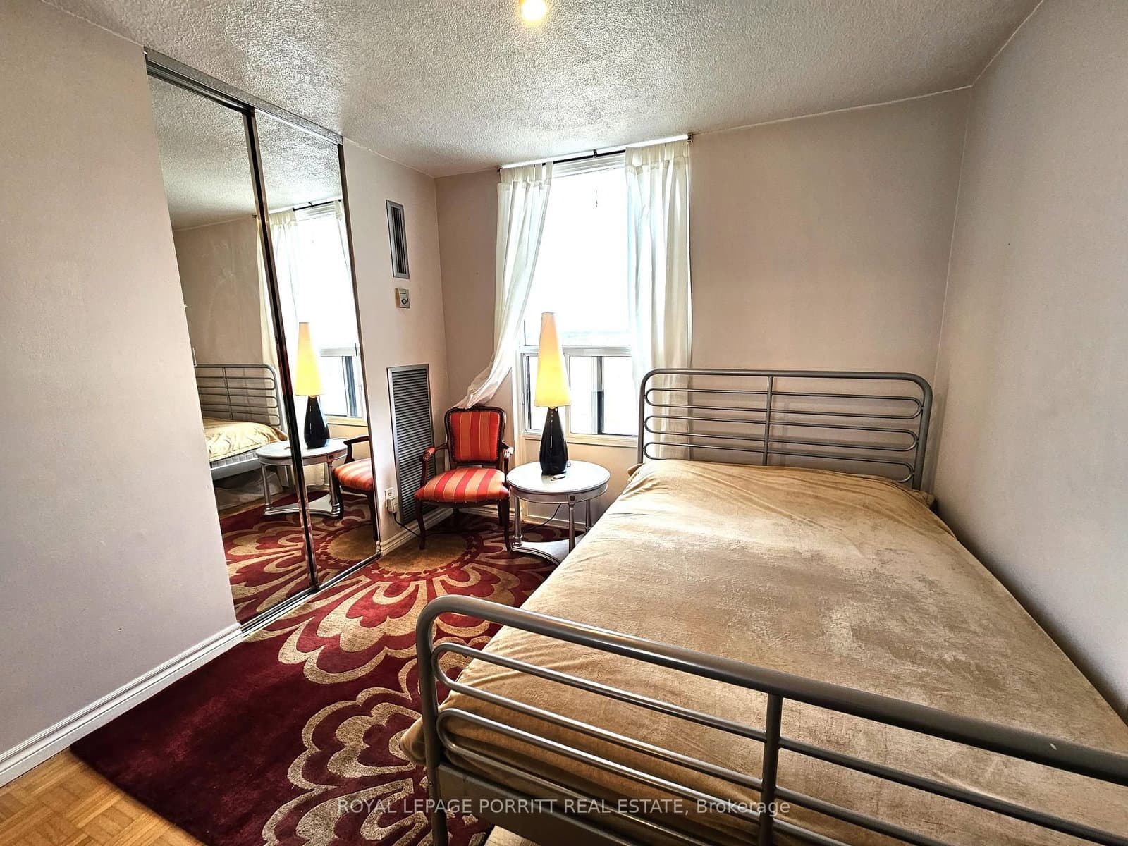 1535 Lakeshore Road E, Unit 1704 thumbnail 19