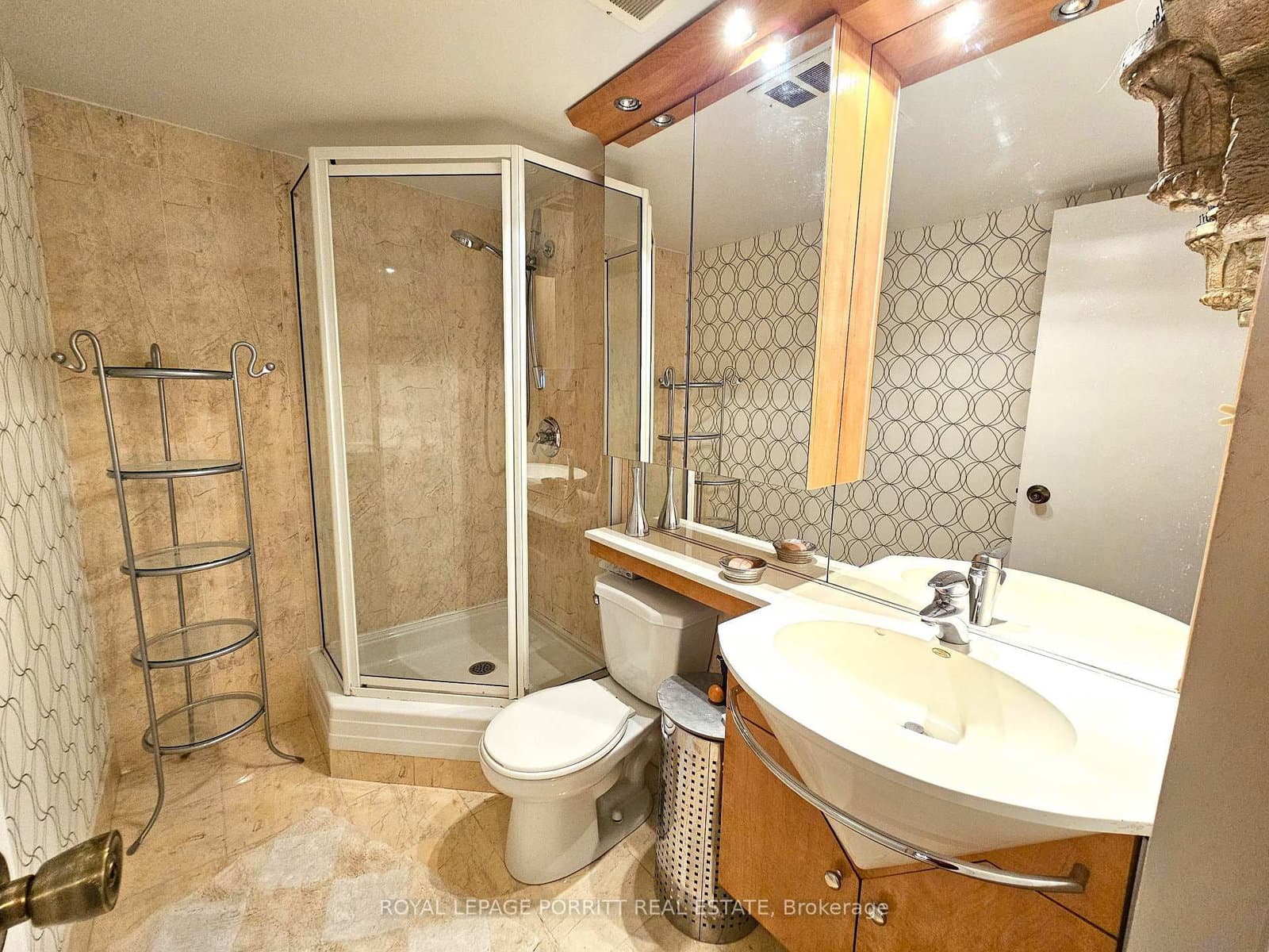 1535 Lakeshore Road E, Unit 1704 thumbnail 20