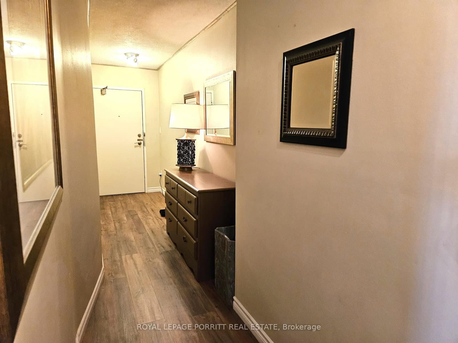 1535 Lakeshore Road E, Unit 1704 thumbnail 21