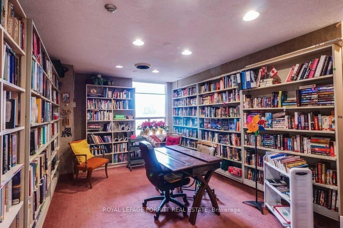 1535 Lakeshore Road E, Unit 1704 thumbnail 28