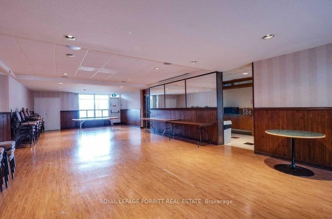 1535 Lakeshore Road E, Unit 1704 thumbnail 30