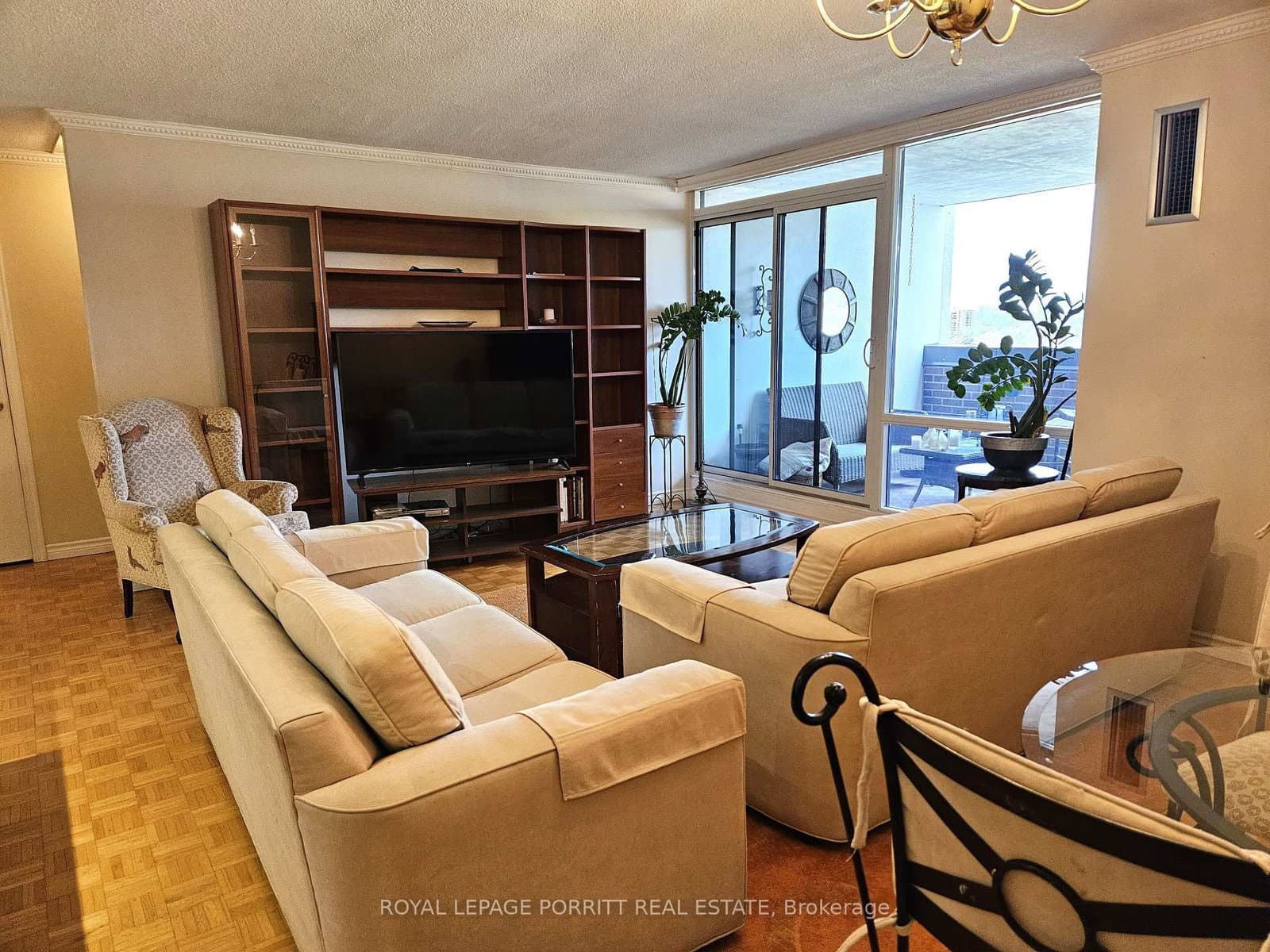 1535 Lakeshore Road E, Unit 1704 thumbnail 8